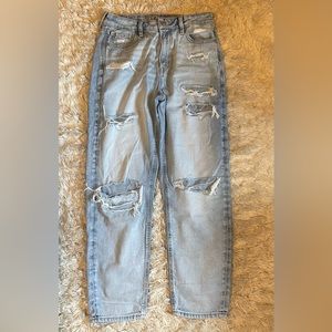 American eagle, size 4 mom straight jeans